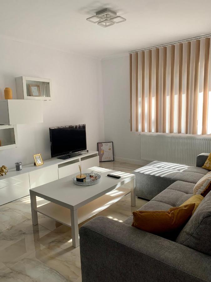 Complex Rezidential Ana Apartment Caransebeş Екстериор снимка