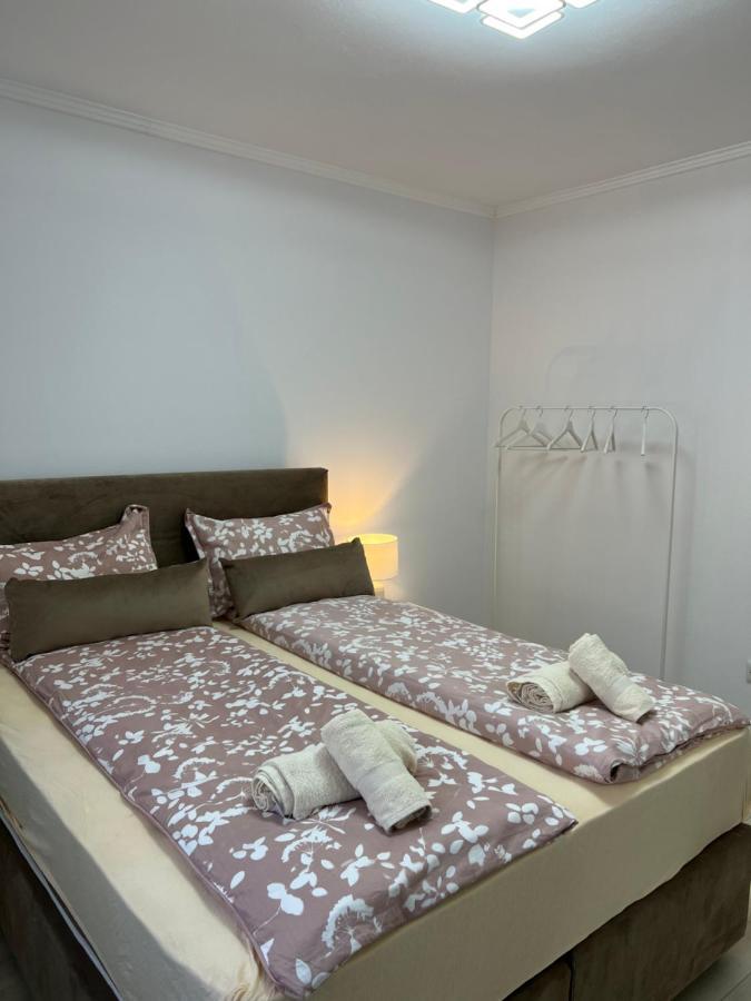 Complex Rezidential Ana Apartment Caransebeş Екстериор снимка